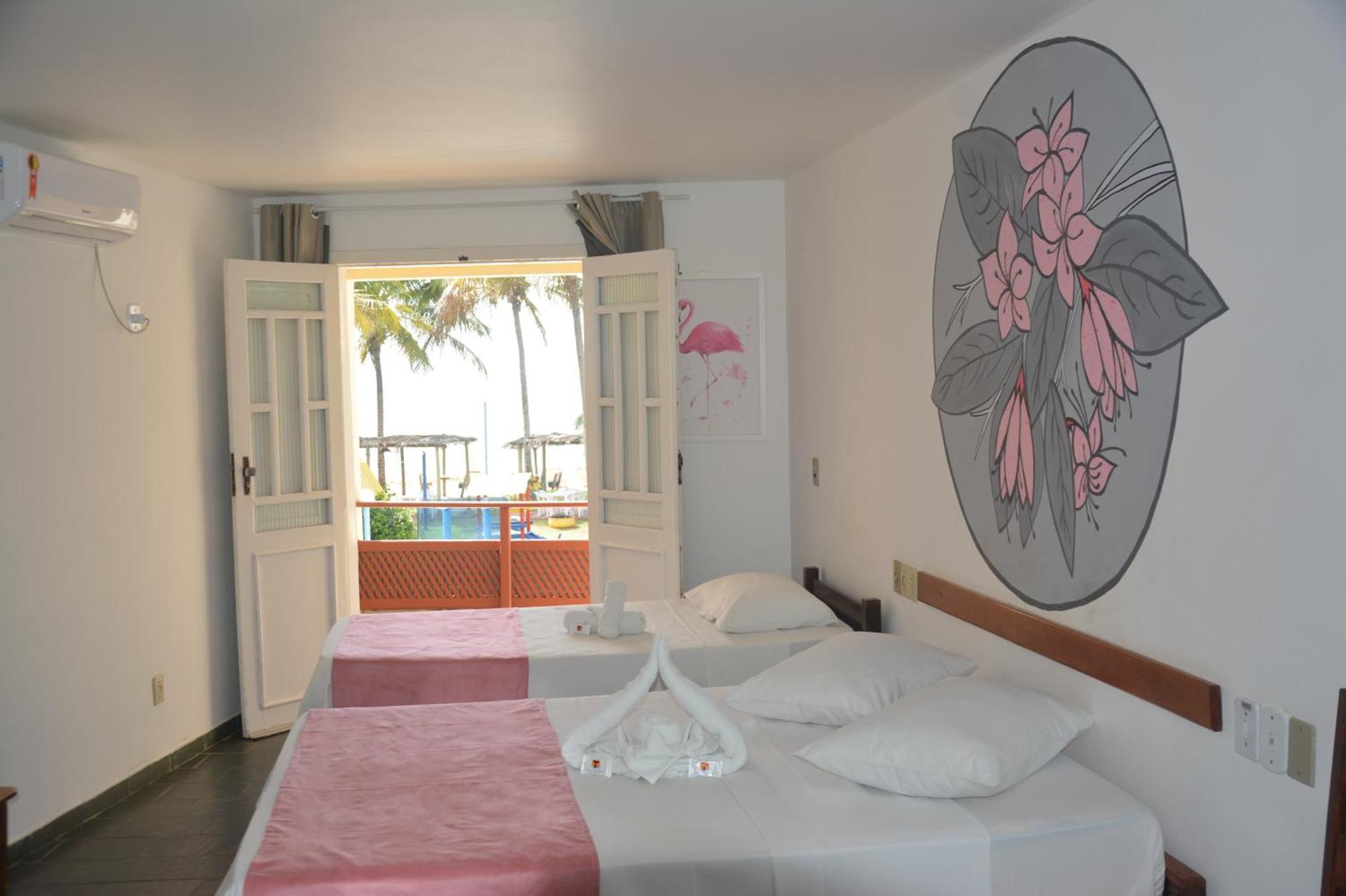 Hotel Brisa Dos Abrolhos Alcobaca Exterior photo